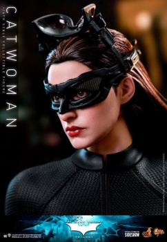 |HOT TOYS - The Dark Knight Trilogy - Catwoman
