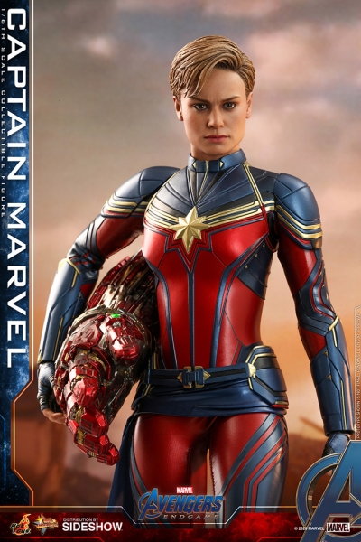 |HOT TOYS - Avengers Endgame - Captain Marvel