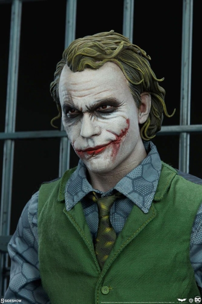 SIDESHOW | Batman The Dark Knight Premium Format Statue The Joker 51 cm
